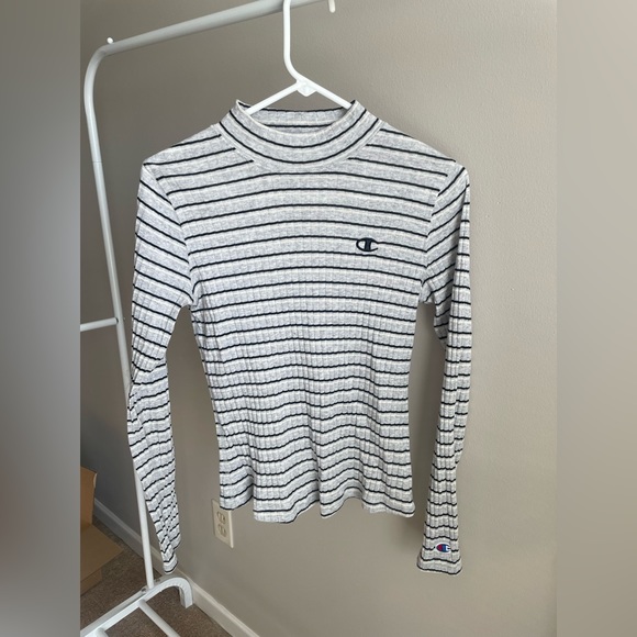 Women’s Champion Mock Neck - Picture 1 of 2